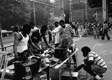 DJ Kool Herc en Cedar St. en el Bronx, NY, 1959-1960